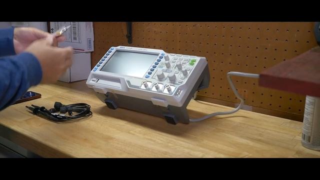 Rigol DS1202Z-E Oscilloscope Unboxing. смотреть онлайн