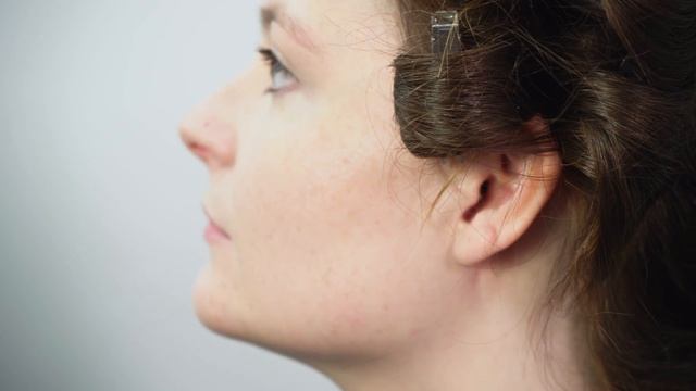 Historical Styles - Victorian (1860s) Hair and Make-up Tutorial смотреть онлайн