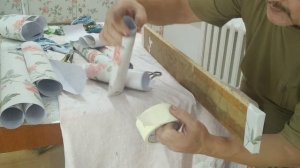 как наклеить самоклеющуюся пленку на дверь. ремонт своими руками.освежить дверь