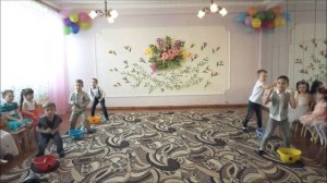 танец мальчиков  "СТИРКА" средняя гр д/с №446 г. Харькова