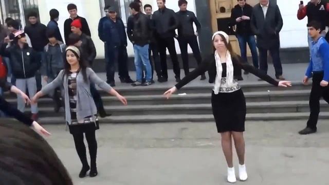 флешмоб. Махачкала. Дагестан. Танцы. Лезгинка смотреть онлайн