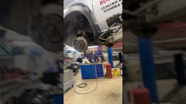 Рено дастер , замена шаровых опор , автосервис Волгоград улица землячки 29 смотреть онлайн