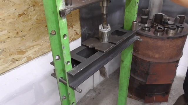 Замена вала ротора электромотора. #DIY #machineshop смотреть онлайн