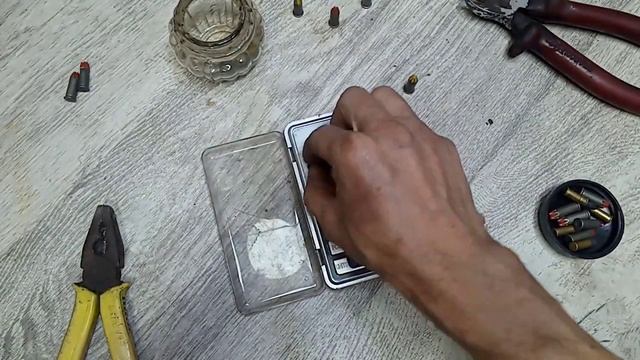 А ты знал какой порох в этих патронах? смотреть онлайн