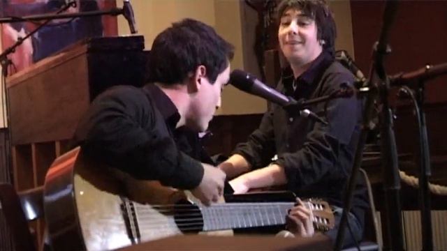 Bas & Harald spelen I wanna be like you смотреть онлайн
