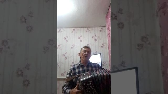 Чем стоишь качаясь тонкая рябина. смотреть онлайн