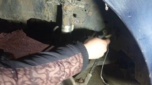 Как снять переднюю амортизационную стойку Ford Focus 1 седан #RAZNOBOY #FordFocus1 #фордфокус1