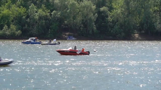 Hidea быстрее Yamaha и Suzuki. смотреть онлайн