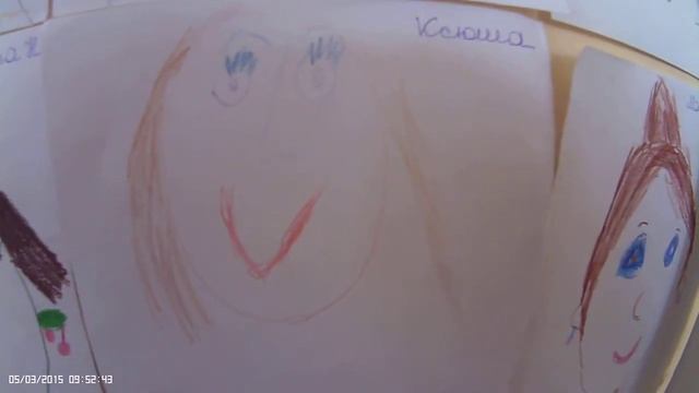 Дети рисуют своих мам. смотреть онлайн