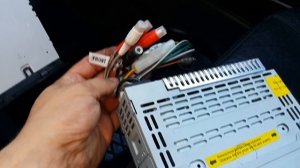 ? ОБЗОР АВТОМАГНИТОЛЫ  KENWOOD китайская ХУ-НЯ и как подсоединить Сабвуфер