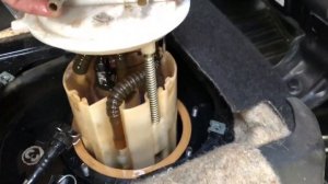 Замена фильтра топливного насоса шевролет нива