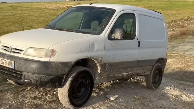 J’achète un Berlingo Dangel // Je le plante déjà ? смотреть онлайн