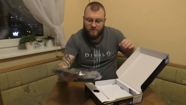 Первый взгляд на материнскую плату GIGABYTE GA B150M HD3 смотреть онлайн