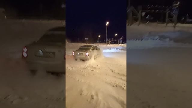 WV passat b5+ quattro дрифт по снегу смотреть онлайн