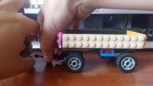 МТЗ 82 с фронтальным погрузчиком из lego