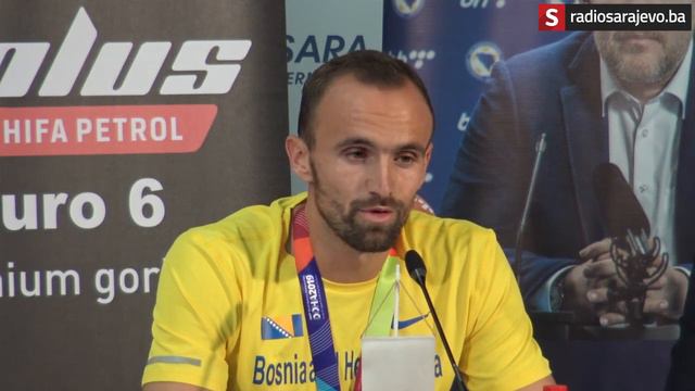 Amel Tuka - Obraćanje naciji po dolasku u Sarajevo смотреть онлайн