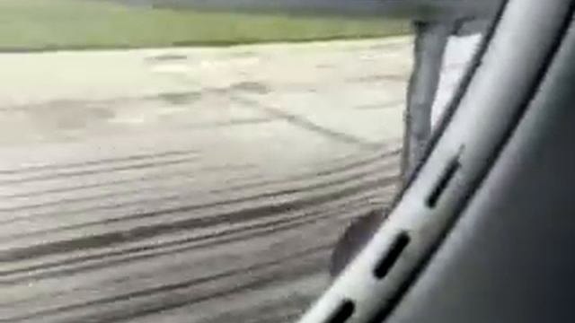 Взлет Ан-24 (Чертовицкое) An-24 take-off from Voronezh смотреть онлайн