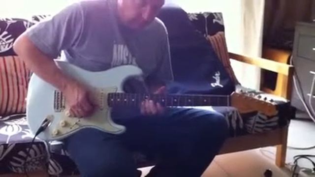 2007 Fender Classic Player 60s Strat in Sonic Blue смотреть онлайн
