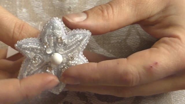 Новинки! Авторские зимние броши, броши с мехом, нарядные броши, броши на пальто и не только. Обзор смотреть онлайн