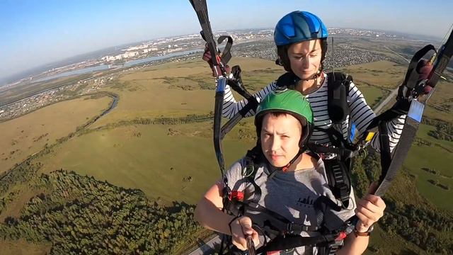 Полёт на параплане в Томске смотреть онлайн