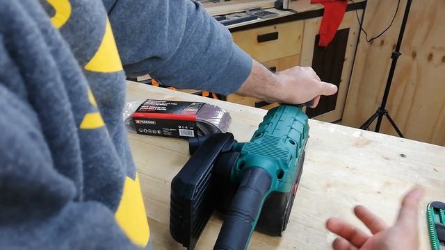 PARKSIDE Levigatrice a nastro PBS 900 C3 смотреть онлайн