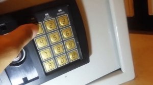 Как пользоваться сейфом | Как поменять код на сейфе