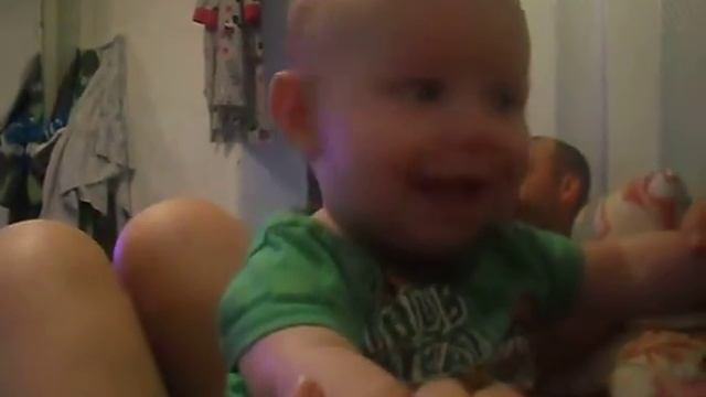 наш Егор смеется 4,5 мес смотреть онлайн