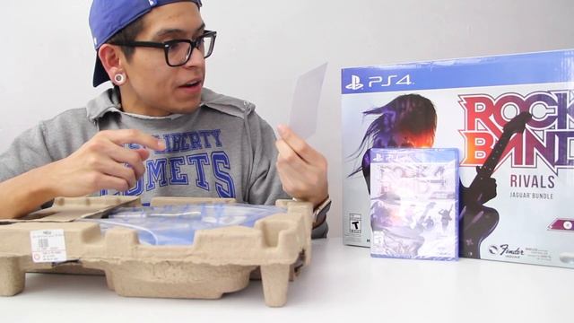 Rock Band Rivals Jaguar Bundle Unboxing! смотреть онлайн