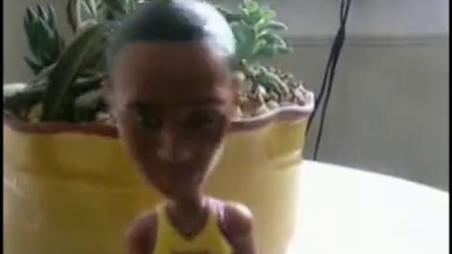 Kobe Bryant Meets SuperHead смотреть онлайн