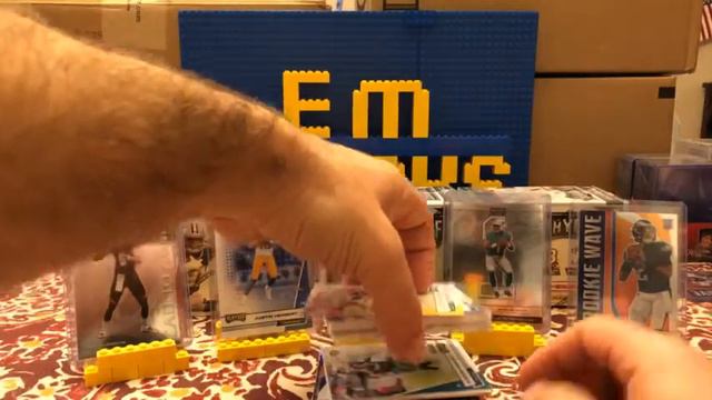 2020 Playoff Football Box Break #235 смотреть онлайн