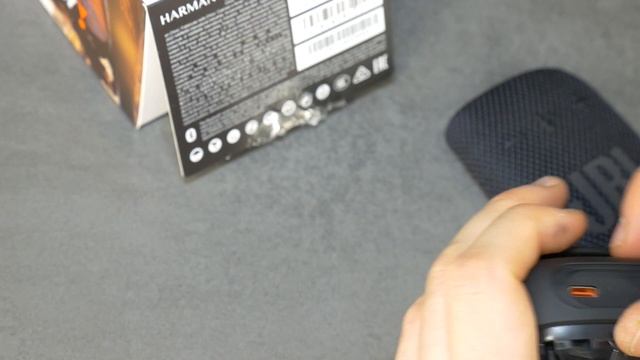 Look inside JBL Wind 3s BT speaker смотреть онлайн
