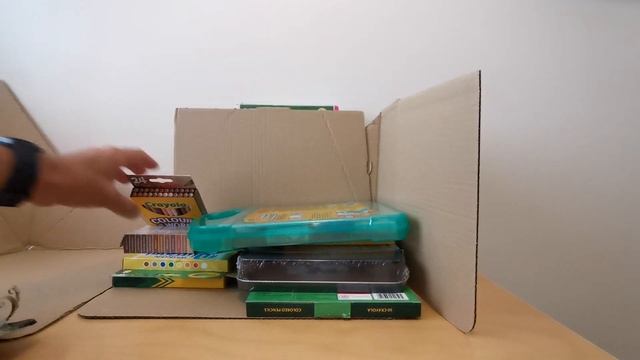 Golden Nuggets Crayola Prize Unboxing & Cereal Advert (2022) смотреть онлайн
