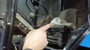Большая кабина на МТЗ. Приехал очередной трактор на ремонт.