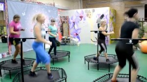 Джампинг фитнес. Прыжки на батуте для похудения. Упражнения на батуте для похудения