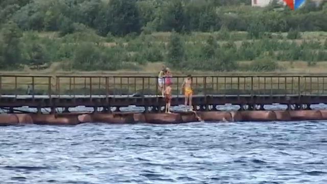 Лето, солнце, жара смотреть онлайн