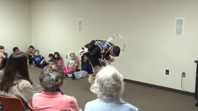 American Indian Dance: The Story of a Young Bird смотреть онлайн