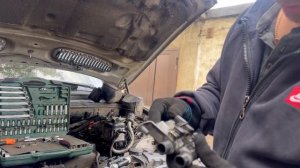 Замена клапана печки BMW X5 e53 и перекидываем шланги с Webasto