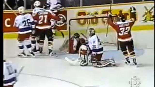 Flames German Titov scores against Jets Khabibulin (6 apr 1996) смотреть онлайн