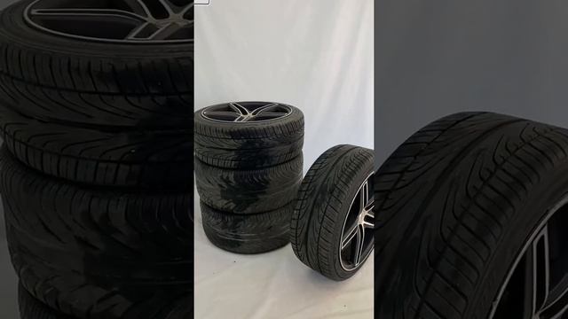 Комплект дисков Vossen на летней резине 225/40/R18 и 265/35/R18 смотреть онлайн