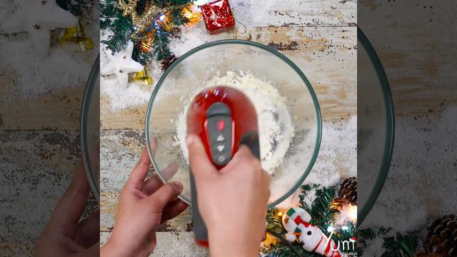Get creative this 🎄 Christmas with these festive eggless ☃️ snowman cupcakes! 🧁 смотреть онлайн