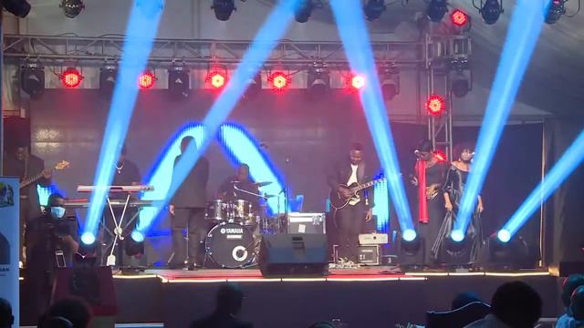 MHE. RAIS SAMIA AKISHIRIKI KATIKA MAADHIMISHO YA MIAKA 30 YA SUGU KUWA MSANII WA HIP HOP смотреть онлайн