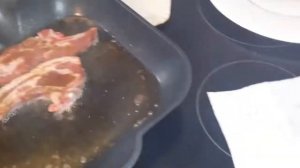 Баранья корейка на сковороде.  "Пистолетики"