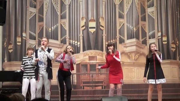 Ансамбль "Акварель", "The line sleeps tonight" (Соломон Линда)