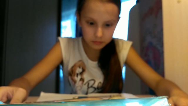 КАК Я ДЕЛАЮ УРОКИ смотреть онлайн