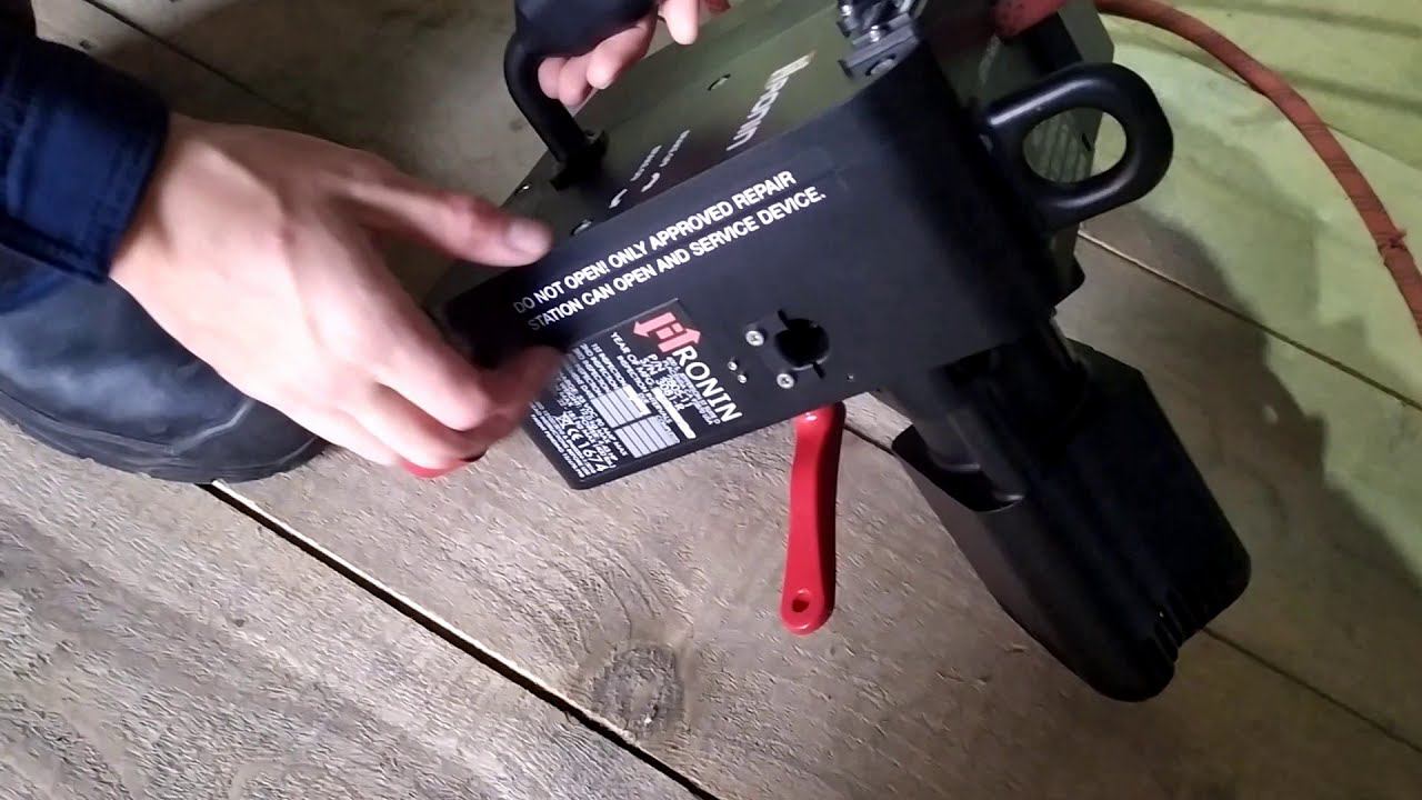 Как заправить веревку в аккумуляторный жумар Ронин смотреть онлайн