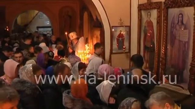 Во всех православных храмах Кузбасса прошли праздничные рождественские богослужения смотреть онлайн