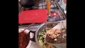 Пирожки с крабовыми палочками