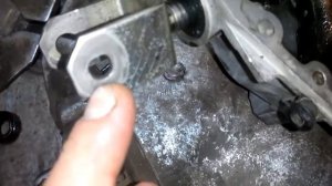 Замена сальника штока выбора передач КПП Ланос Авео Лачетти