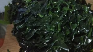 Салат из водорослей Вакамэ