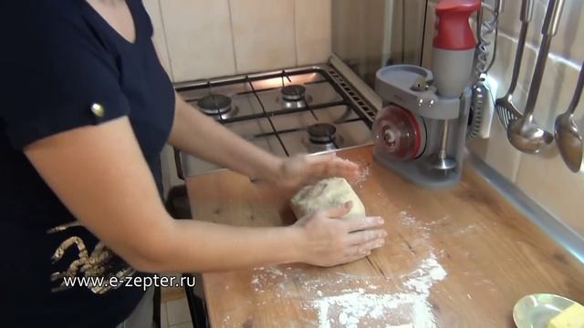 Булочки с корицей - нежные, мягкие и ароматные смотреть онлайн